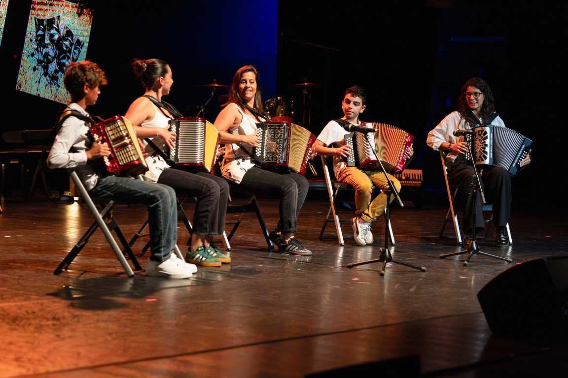 Concertina — apresentação em palco